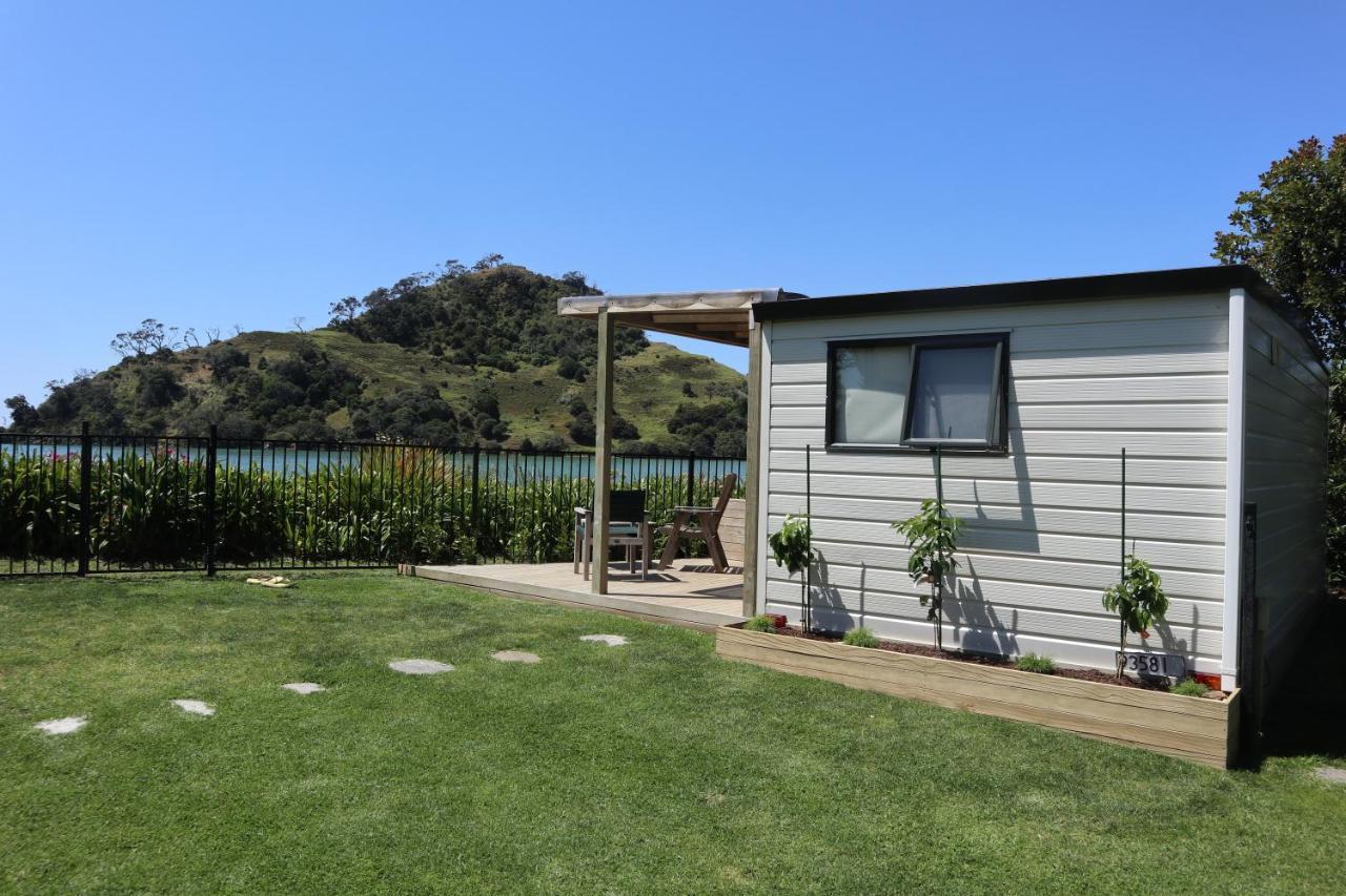 Mount And Surf View Cabin Pataua Extérieur photo