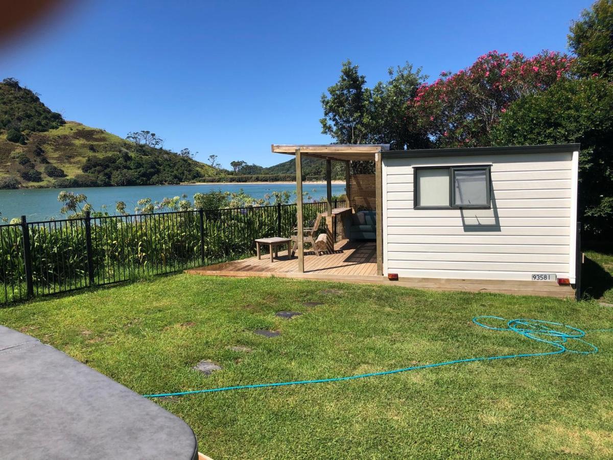 Mount And Surf View Cabin Pataua Extérieur photo
